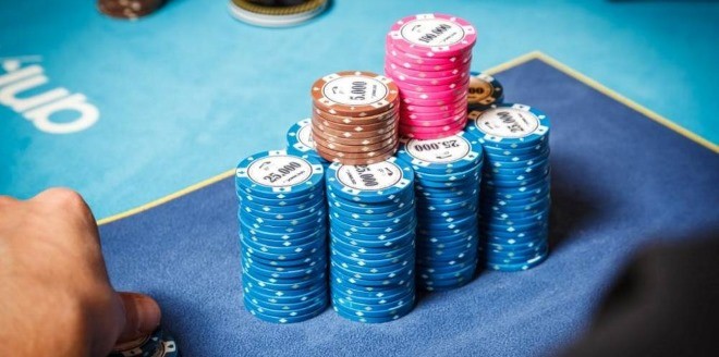 Jouer au poker en Europe pendant les vacances